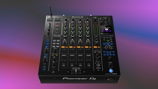 Pioneer DJM-A9 mixer